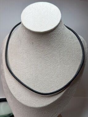 RLM Robert Lee Morris Black corded Leather Cord Necklace 925 tag